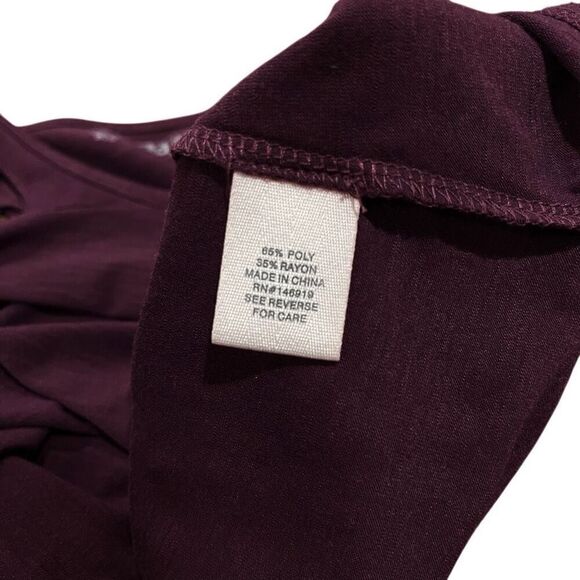 Mudd Burgundy Maroon Plum Flowy Tank Top Blouse Women’s XS - Picture 4 of 4